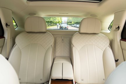 Bentley Bentayga V8 33