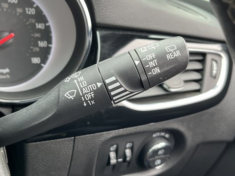 Vauxhall Astra 1.4T 16V 150 Elite 5dr Auto 26