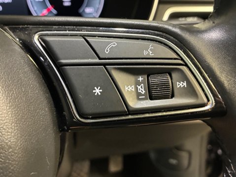 Audi A4 2.0 TDI 30 Technik S Tronic Euro 6 (s/s) 5dr 36