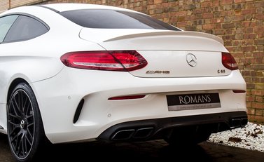 Mercedes-Benz C Class C63 Coupe 22