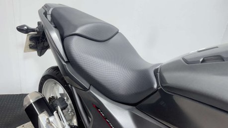 Honda NC750X 2016 39K NEW MOT IDEAL COMMUTER BIKE RIDES GREAT 750CC A2 15