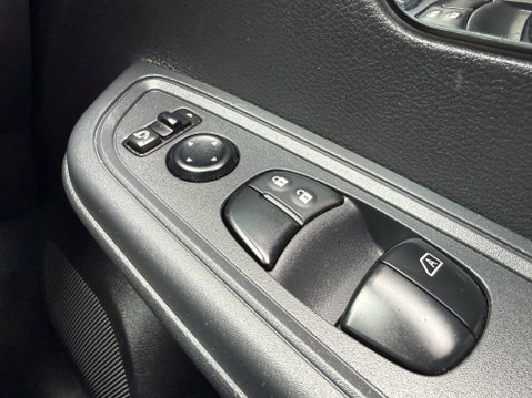 Nissan MICRA IG-T N-CONNECTA 22