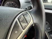 Hyundai i30 CRDI SE NAV BLUE DRIVE 19