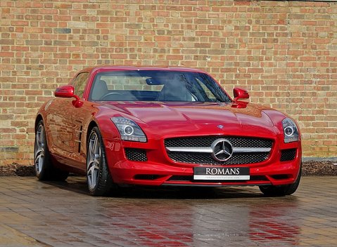 Mercedes-Benz SLS AMG 1