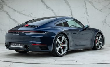 Porsche 911 Carrera S (992) 3
