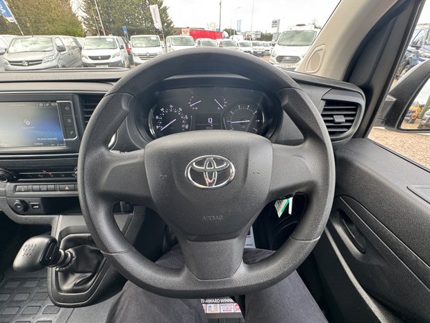 Toyota Proace SWB L1H1 [SOLD CM] Low Roof Icon Air Con Nav Sensors EURO 6 16