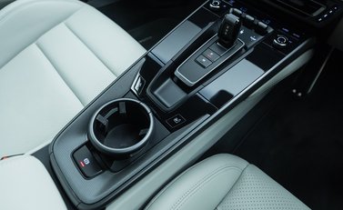 Porsche 911 Carrera S (992) 20