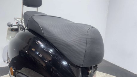 Lexmoto Valencia 2013 8K RUNNING CUSTOM SCOOTER LEARNER SCOOTER 125CC BIKE 13