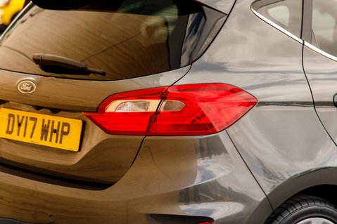 Ford Fiesta TITANIUM 9