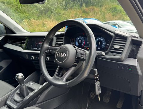 Audi A1 1.0 A1 Sportback 25 TFSI Technik 5dr 15