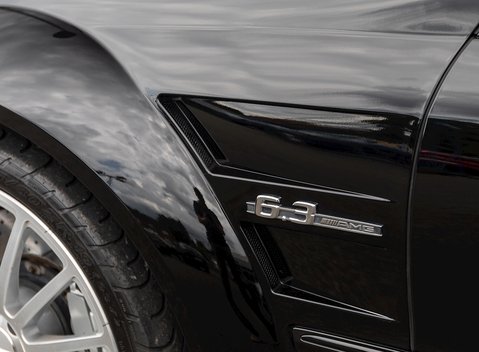 Mercedes-Benz CLK AMG Black Series 25