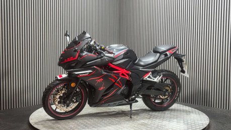 Lexmoto LXR 2020 10K RUNNING SPORTS BIKE PROJECT 125CC LEARNER BIKE 2