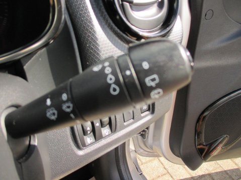 Renault Clio 0.9 TCe Play Euro 6 (s/s) 5dr 35