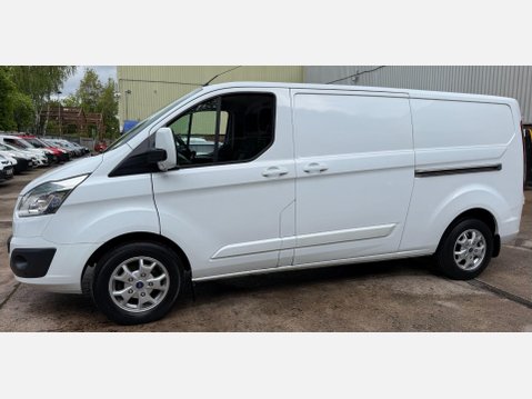 Ford Transit Custom 2.2 TDCi 290 Limited Panel Van 5dr Diesel Manual L2 H1 (186 g/km, 123 bhp) 26