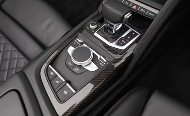 Audi R8 V10 Spyder 14