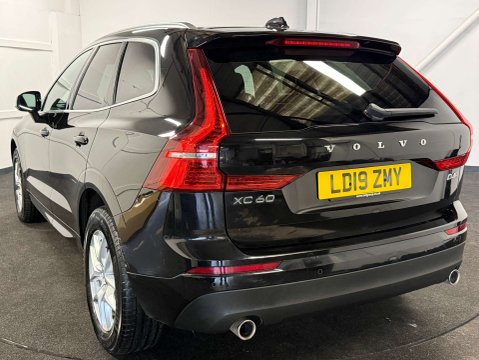 Volvo XC60 2.0 XC60 Momentum D4 AWD Auto 4WD 5dr 3