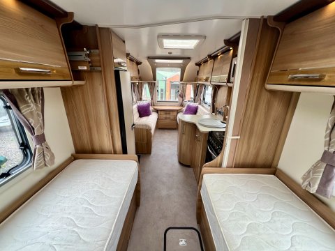 Bailey Unicorn Cadiz  24