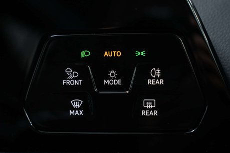 Volkswagen Golf 2.0 Golf GTi Clubsport TSi Semi-Auto 5dr 31