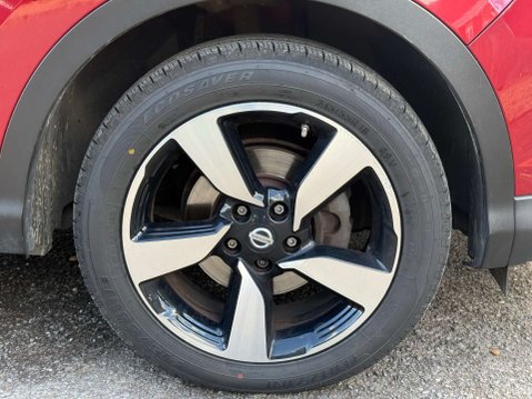Nissan Qashqai 1.2 DIG-T N-Connecta SUV 5dr Petrol Manual 2WD Euro 6 (s/s) (115 ps) 42