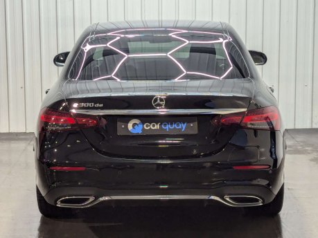 Mercedes-Benz E Class 2.0 E 300 AMG Line de Auto 4dr 38