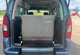 Citroen Berlingo Multispace 1.6 BlueHDi Feel Multispace MPV Wheel Chair Ramp 28