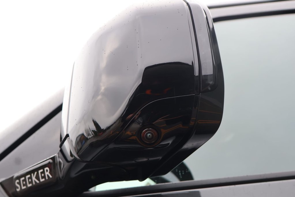 Land Rover Defender 110 2026 110 HARD TOP  HSE 350 FITTED WITH SVR SEAT FRONT AND REAR SEATS 9