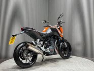 KTM Duke 2016 INCREDIBLY CLEAN LONG MOT ONLY 1K AKRAPOVIC 3