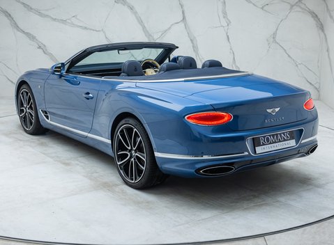 Bentley Continental GTC W12 First Edition 14