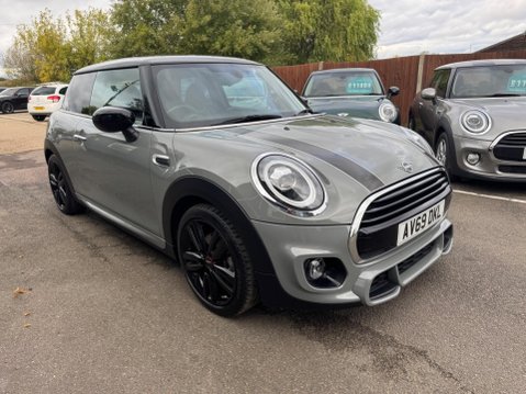 Mini Hatch 1.5 Cooper Sport Hatchback 3dr Petrol Manual Euro 6 (s/s) (136 ps) 10