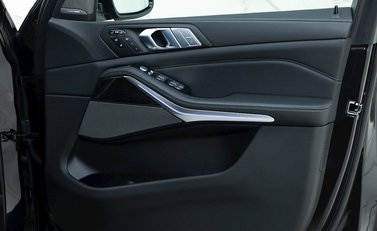 BMW X7 xDrive40d M Sport 21