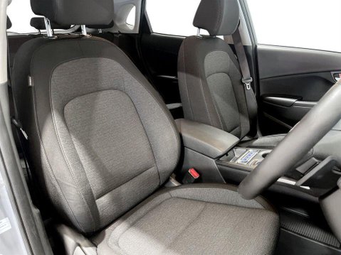 Hyundai KONA 64kWh Premium SUV 5dr Electric Auto (10.5kW Charger) (204 ps) 11