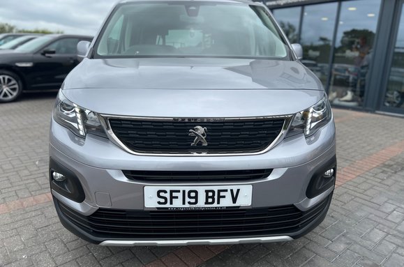 Peugeot Rifter HORIZON RE WAV 8