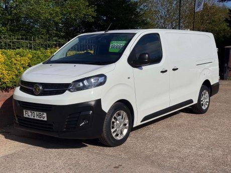 Vauxhall Vivaro 2.0 Vivaro 3100 Dynamic S/S 1