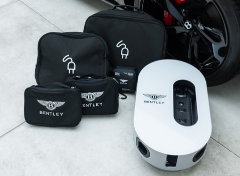 Bentley Bentayga Hybrid First Edition 44