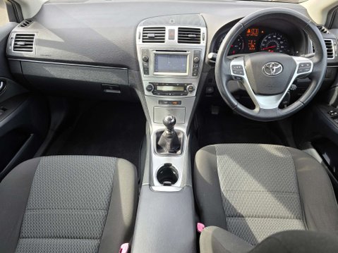 Toyota Avensis 1.8 Avensis TR Valvematic 4dr 6
