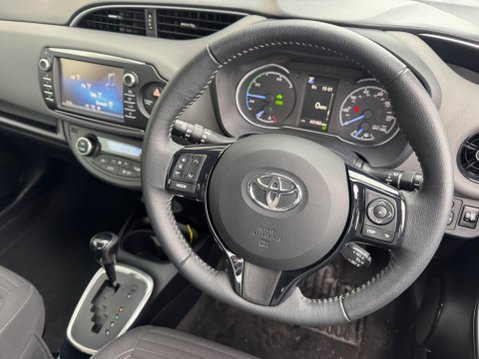 Toyota Yaris 1.5 VVT-h Icon E-CVT Euro 6 (s/s) 5dr 2