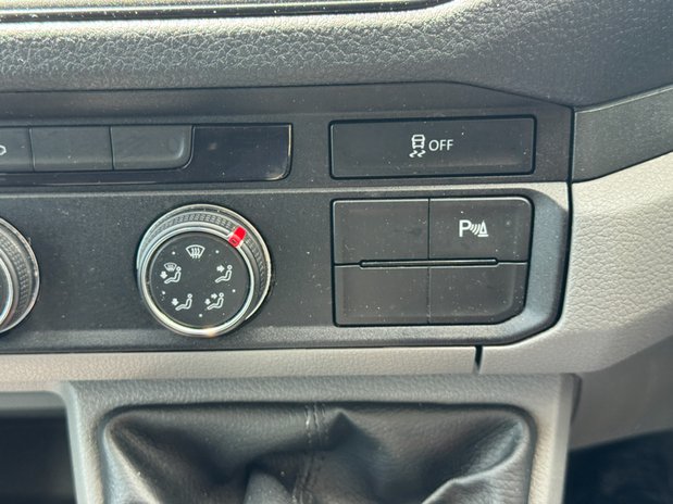 Volkswagen Crafter MWB L2H2 [SOLD CR] High Roof Startline Cr30 Air Con Sensors Euro 6 29