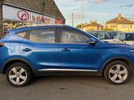 MG ZS EXCLUSIVE 6