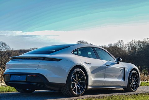 Porsche Taycan Performance Plus 93.4kWh 4