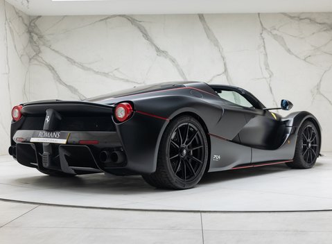 Ferrari LaFerrari Aperta 10