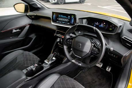 Peugeot 208 GT PREMIUM
