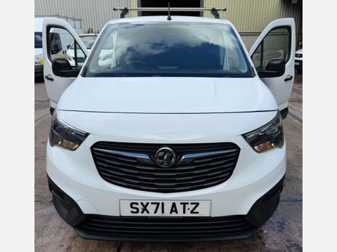 Vauxhall Combo 1.5 Turbo D 2000 Dynamic Panel Van 4dr Diesel Manual L1 H1 Euro 6 (100 ps) 20