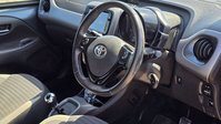 Toyota Aygo 1.0 VVT-i x-trend Funroof 5dr Petrol x-shift Euro 6 (71 ps) 45