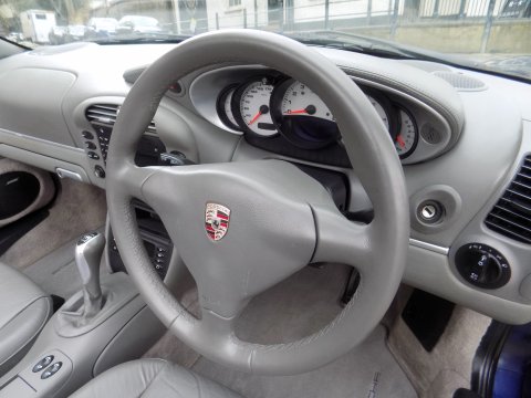 Porsche 911 (996) Carrera 4 Cabriolet 17