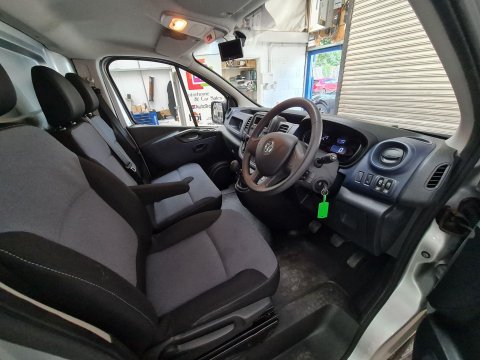 Vauxhall Vivaro Part Camper Conversion 27