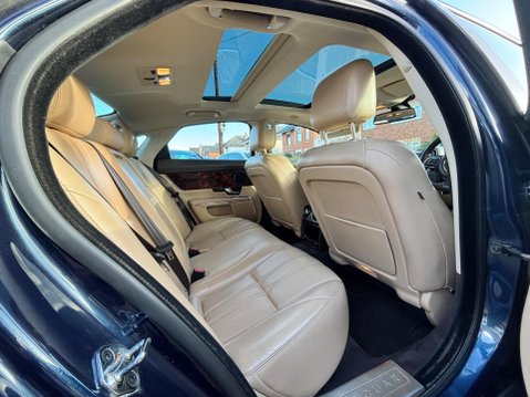 Jaguar XJ 3.0d V6 Premium Luxury Auto Euro 5 4dr 27