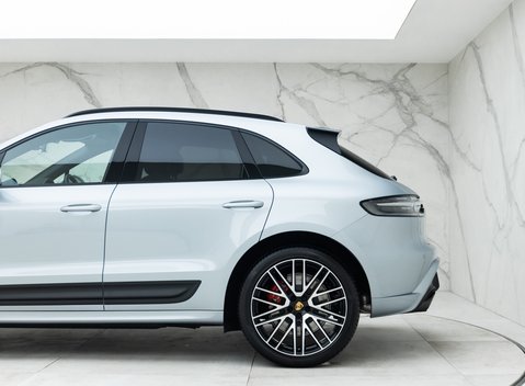 Porsche Macan GTS 26