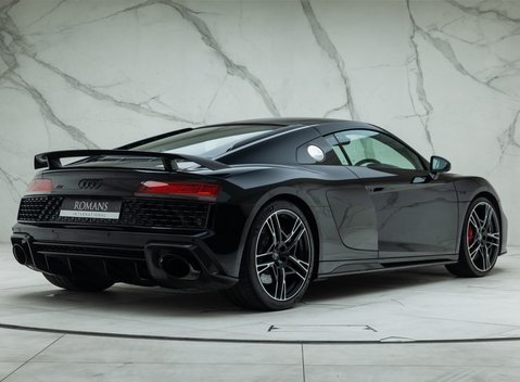 Audi R8 V10 PERFORMANCE CARBON BLACK 6