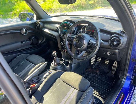 Mini Hatch 1.5 Cooper Sport 3dr 14