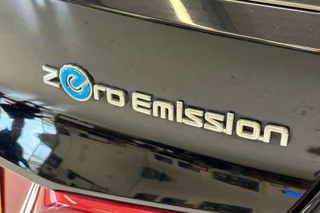 Nissan LEAF 40kWh Tekna Hatchback 5dr Electric Auto (150 ps) 67